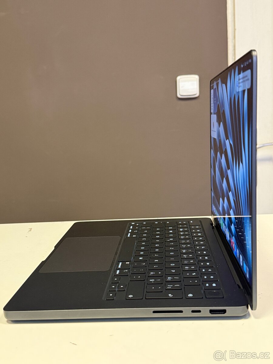 MacBook PRO 14” M4 2024 - 4