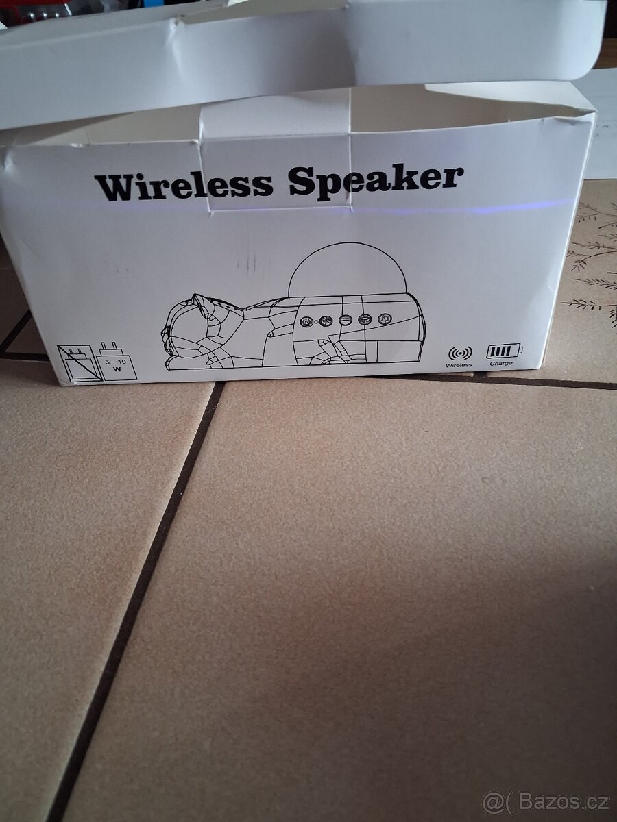 Bezdrátový reproduktor s projektorem kočička - 4