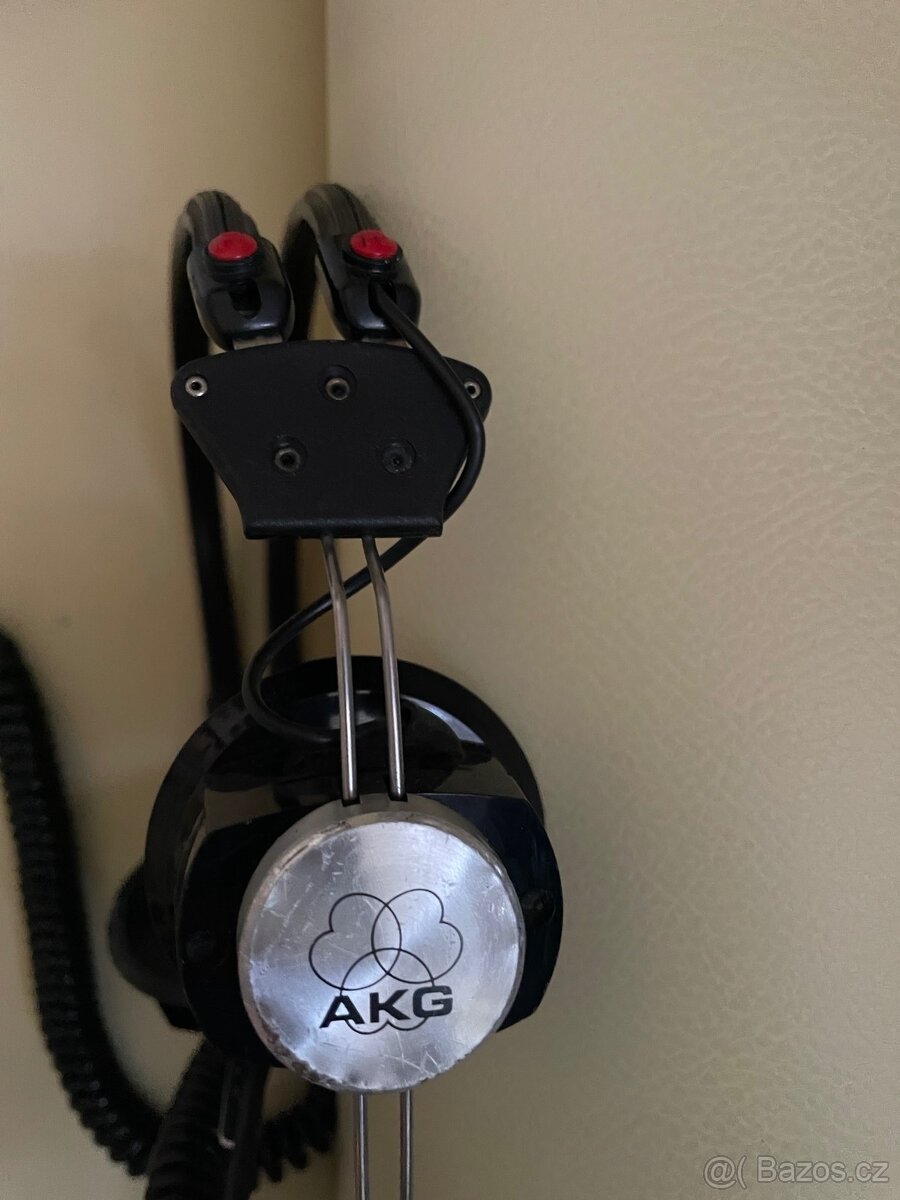 AKG K-160 - 4