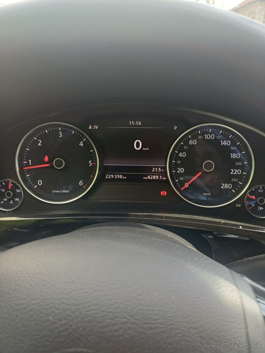 Volkswagen Touareg 3,0tdi - 4