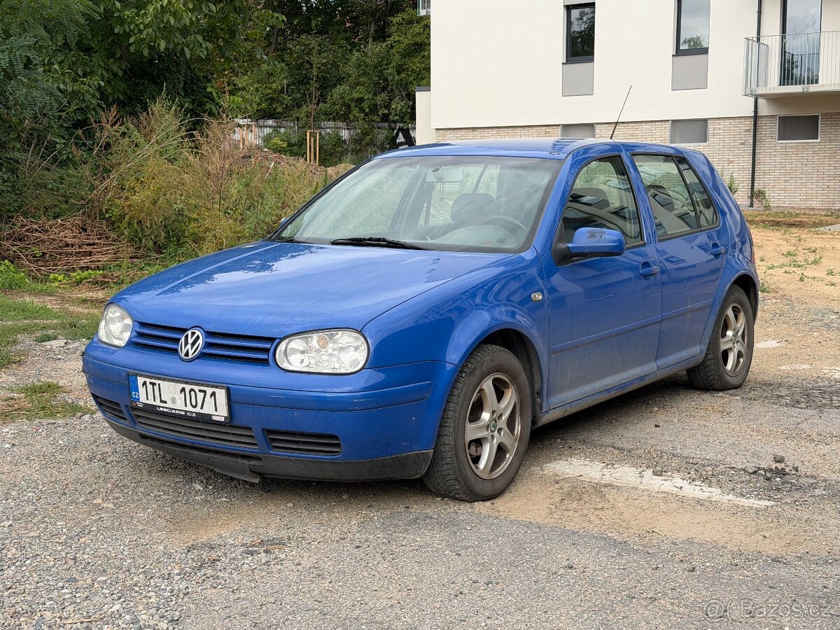 VW Golf IV 1.6 - 4