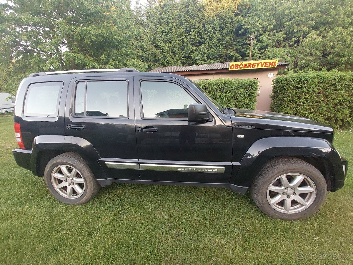 JEEP CHEROKEE 2,8 CRD, 180koní - 4