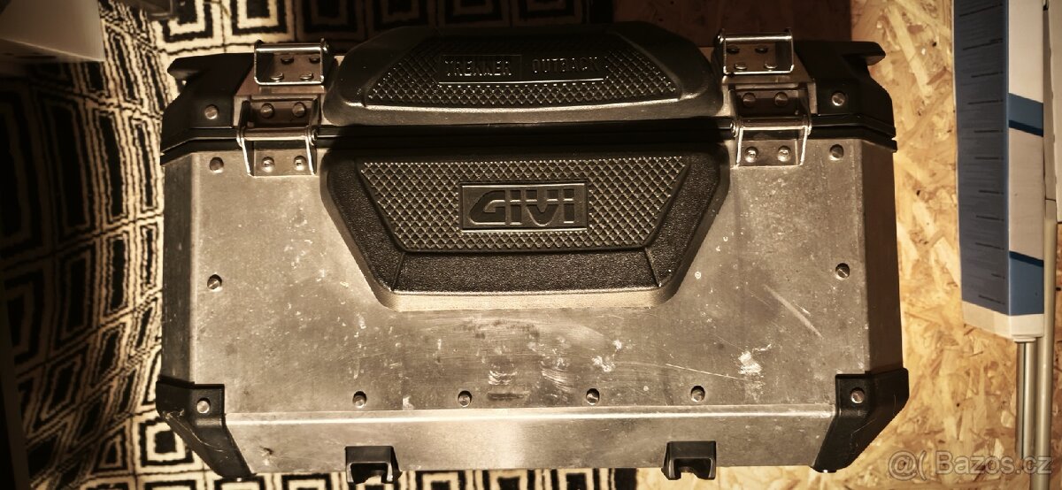 Horní hliníkový kufr na motorku GIVI Trekker Outback 58 - 4