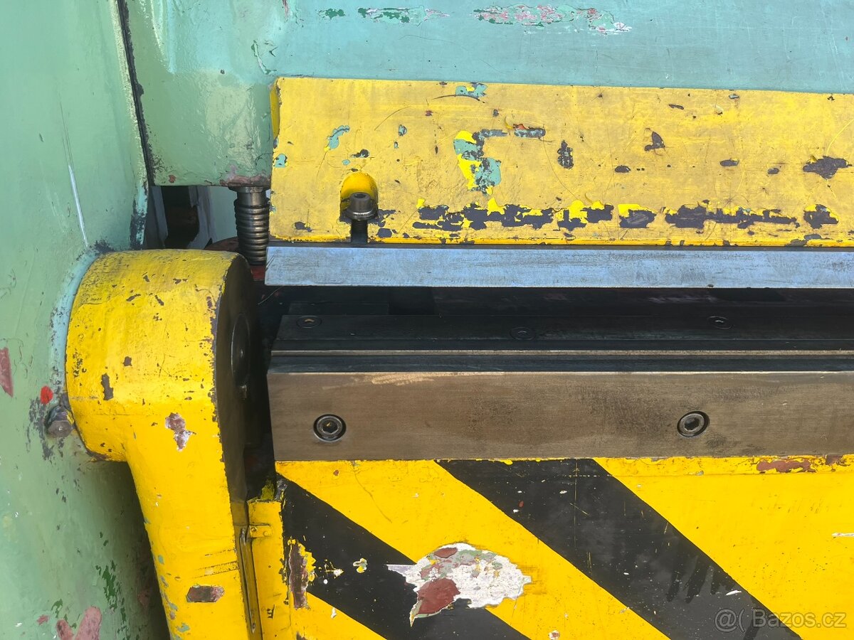 Ohýbačka plechů XOM 2000/4B - 4