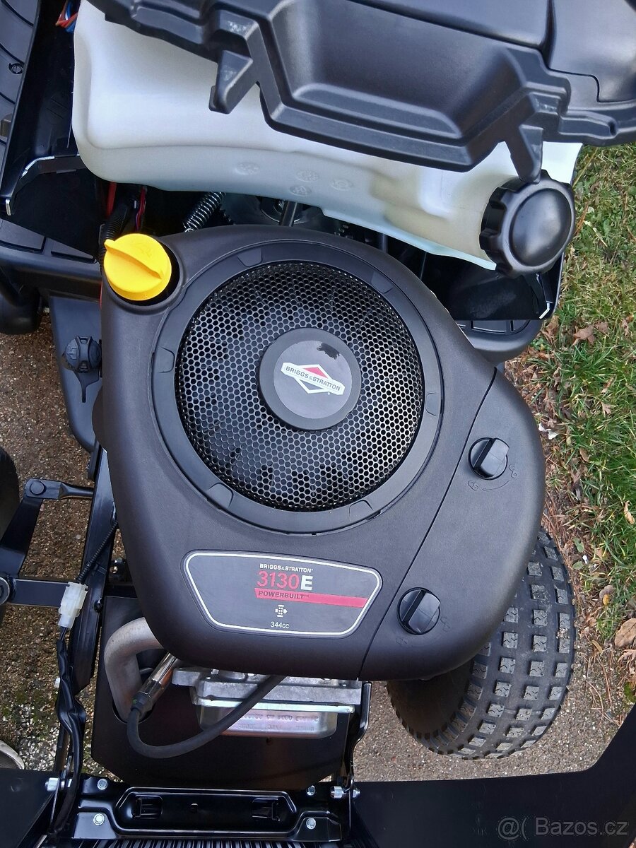 Zahradni traktor STIGA Estate 384 - 4