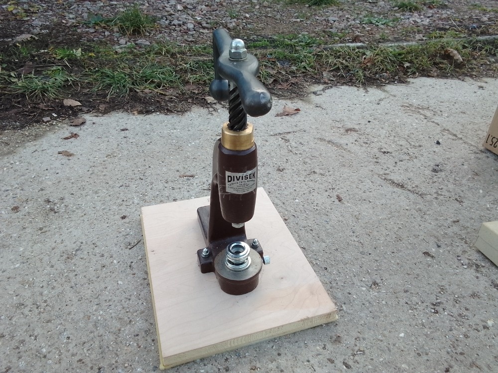 Ruční vřetenový lis - 4