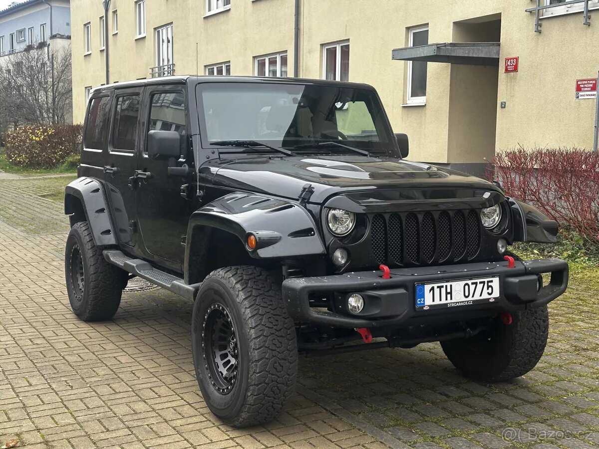 Jeep Wrangler Sahara 3.6 V6 Unlimited 4x4 Kůže Navi 2018 - 4