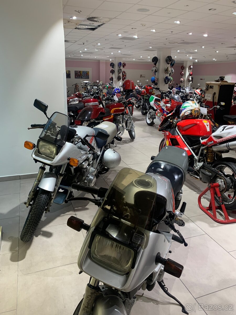 Prodám 4 ks suzuki katana GSX 250,400,750,1100 S - 4