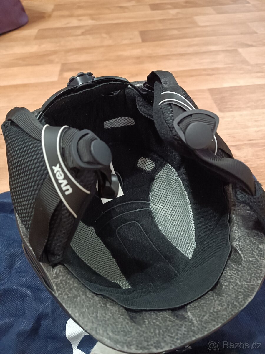 Lyžařská Helma Uvex + brýle SPY - 4