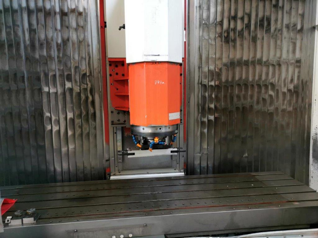 Obráběcí centra - vertikální 30 L - 4