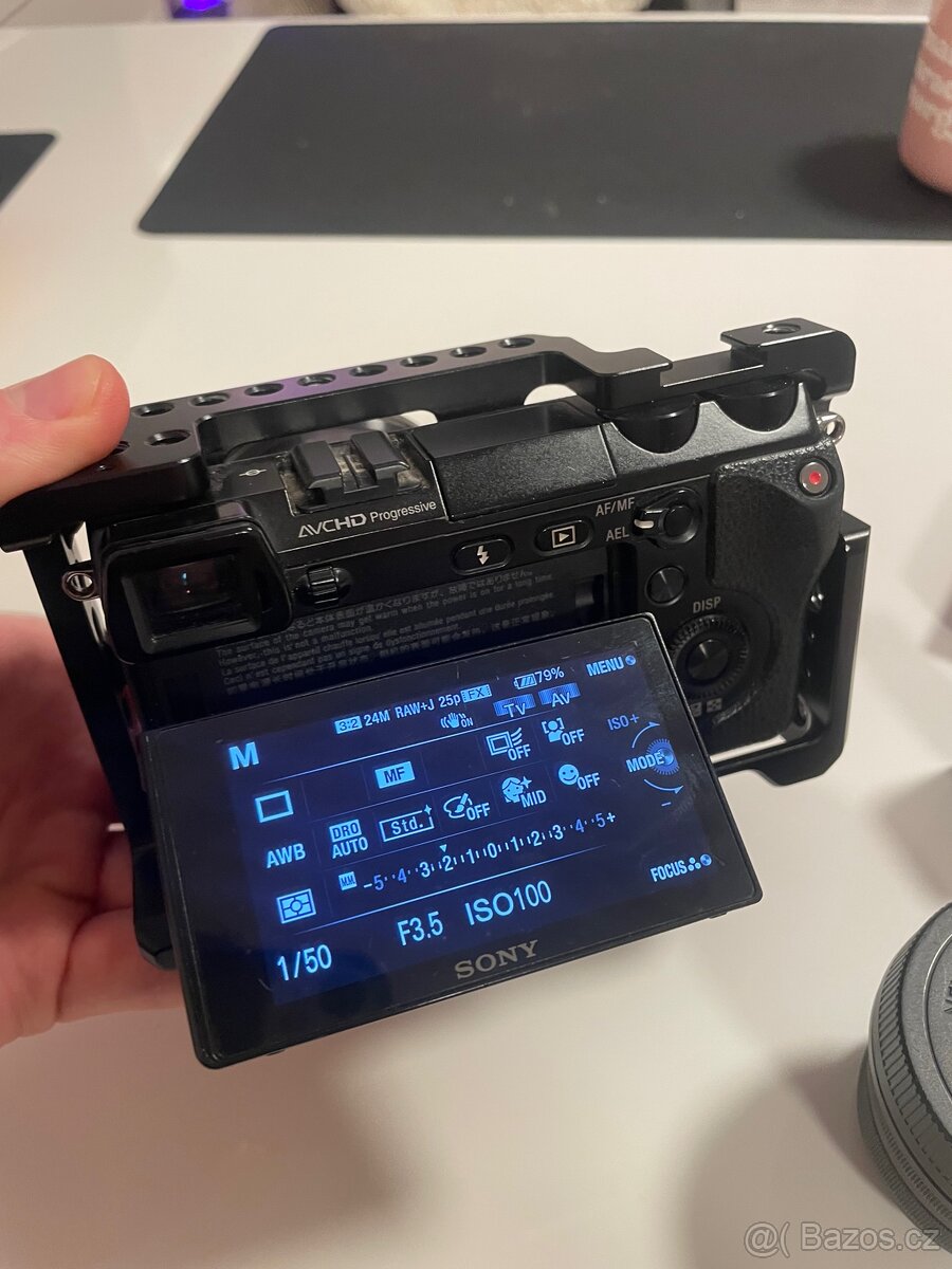 Sony NEX-7 + 2 objektivy – RAW / Full HD - 4