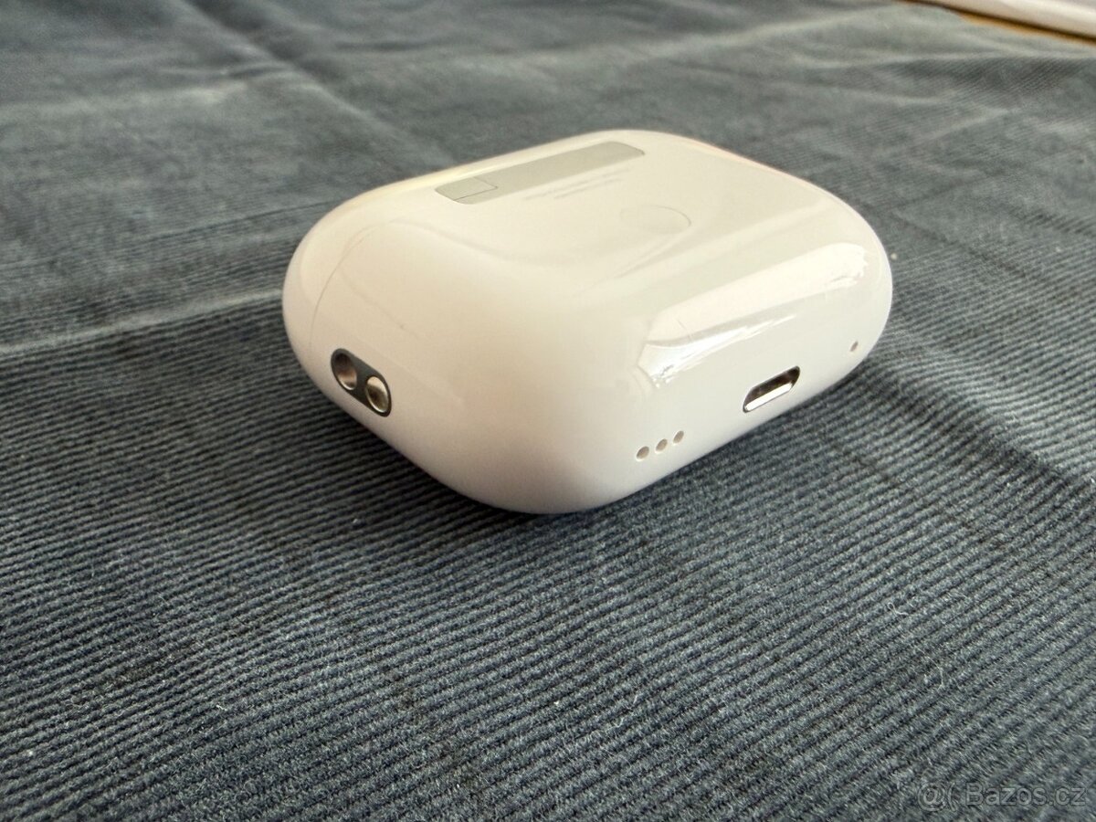 Apple AirPods Pro 2 - 4