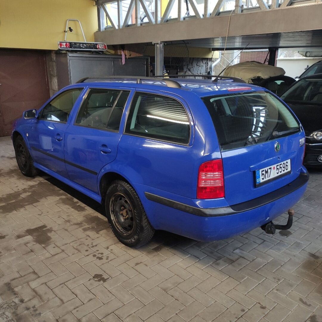 Škoda Octavia combi LPG Tour Modrá - 4