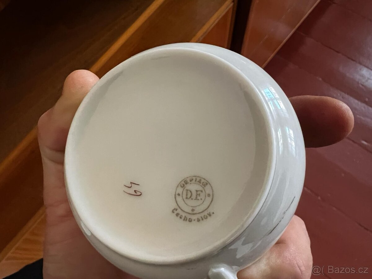 Stará porcelánová čajová sada č. 4 - 4