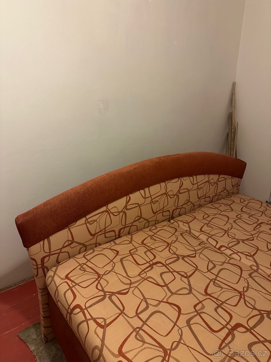 Čalouněná manželská postel 180x200 - 4