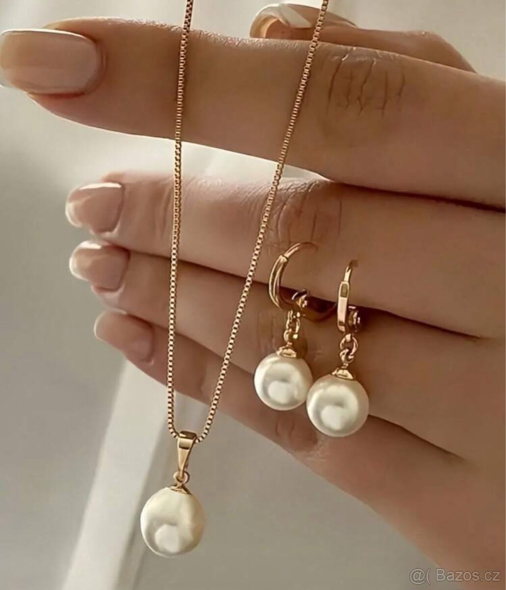 Dámské elegantní soupravy - 4