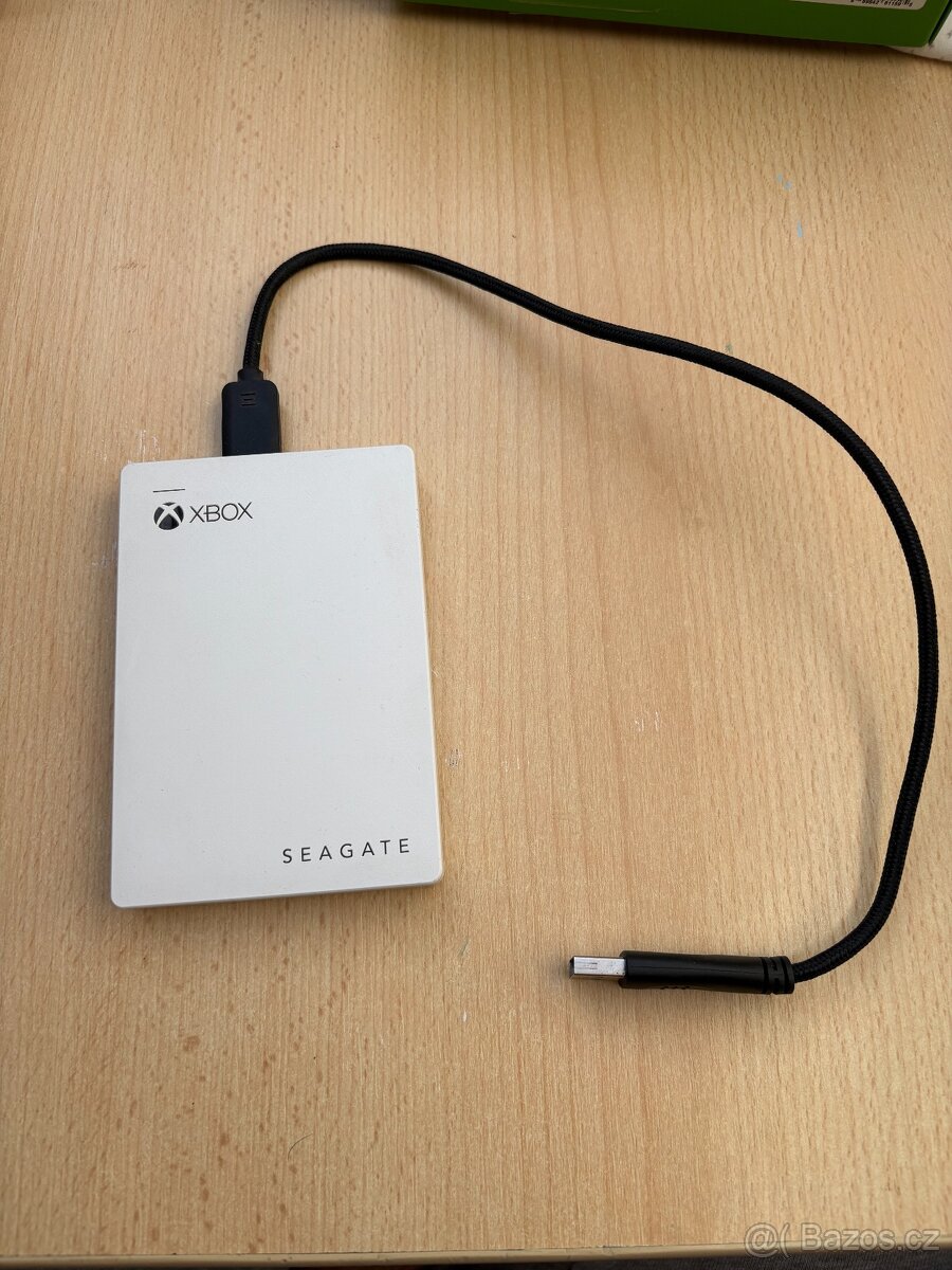 XBOX ONE S + 2T HDD - 4