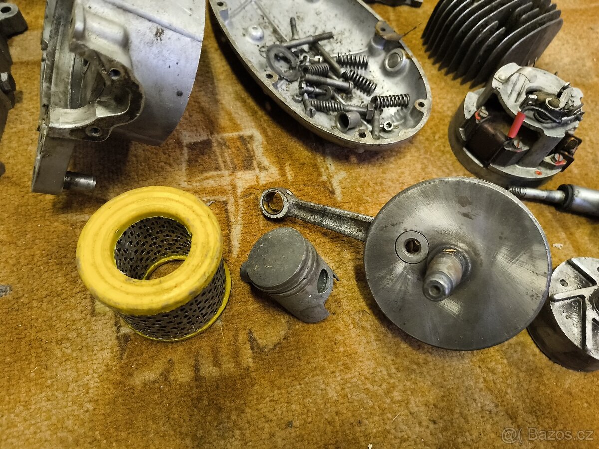 Motor JAWA pionýr - 4