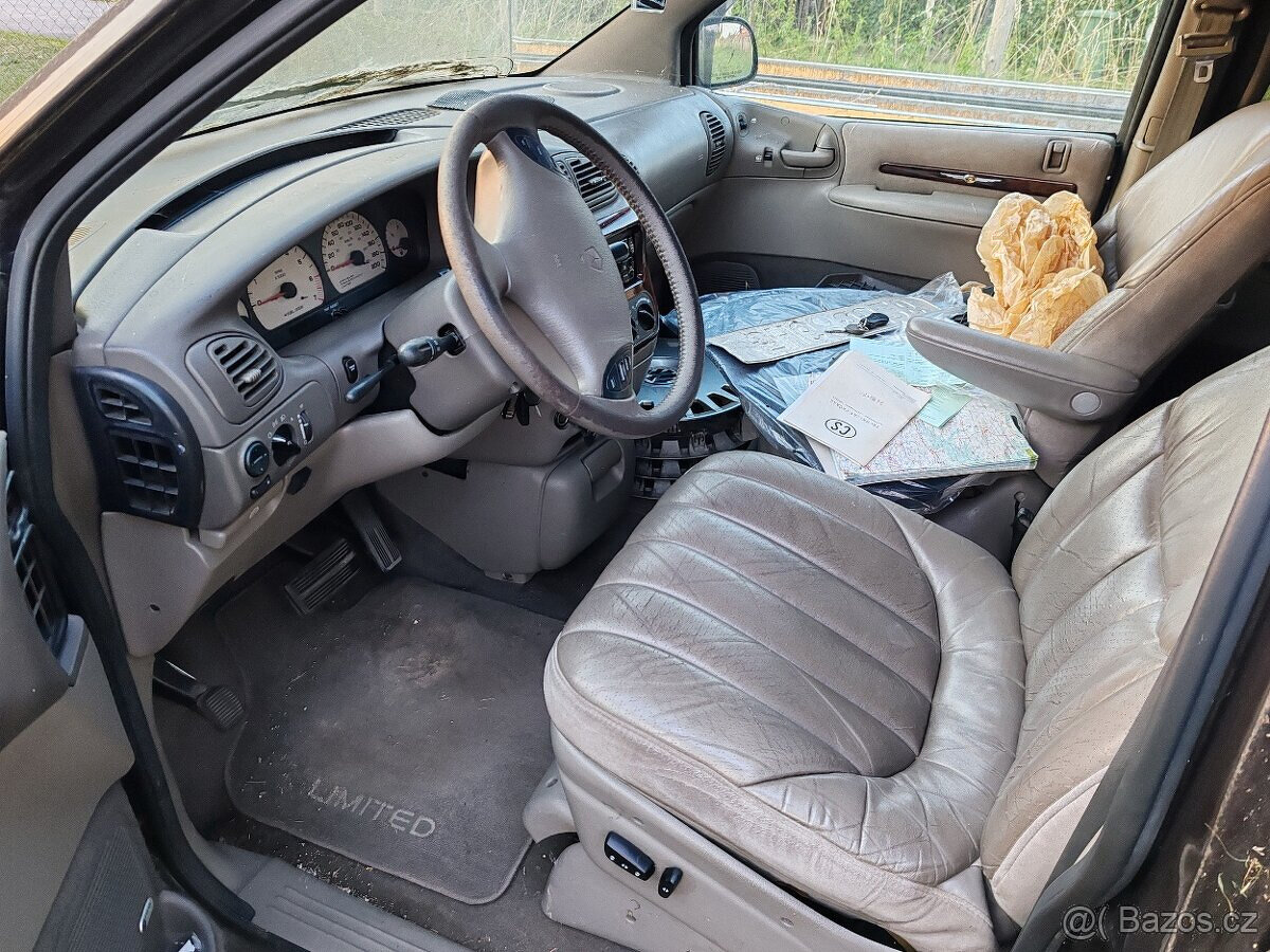 Chrysler Grand Voyager 3.8 Town Country Limited LPG - 4