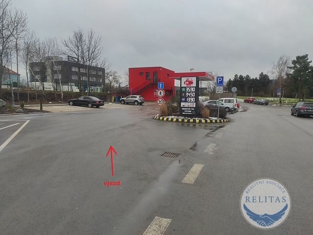 Prodej obchodních prostor 210 m² - 4