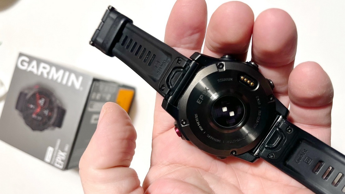 Garmin Epix Sapphire Titan Black/Black Band - 4