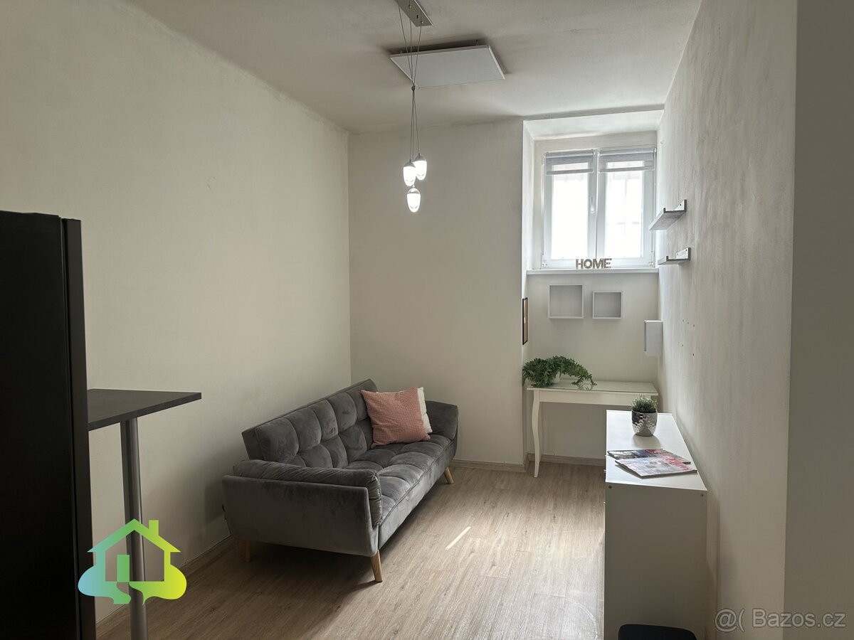Pronájem bytu 2+kk 38 m², ulice Holandská, Praha-Vršovice. - 4
