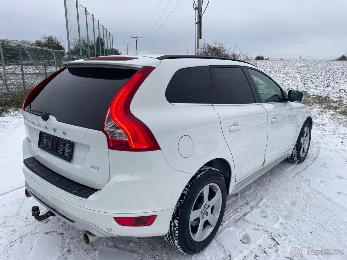 Volvo XC60 2.4 D5 151 kW • AWD 4×4 • R-Design • Manuál • - 4