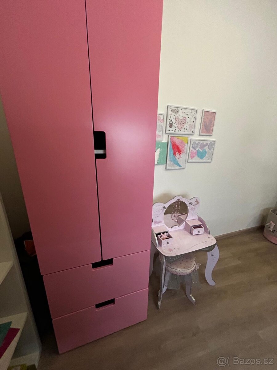 Šatní skříň- růžová - 4