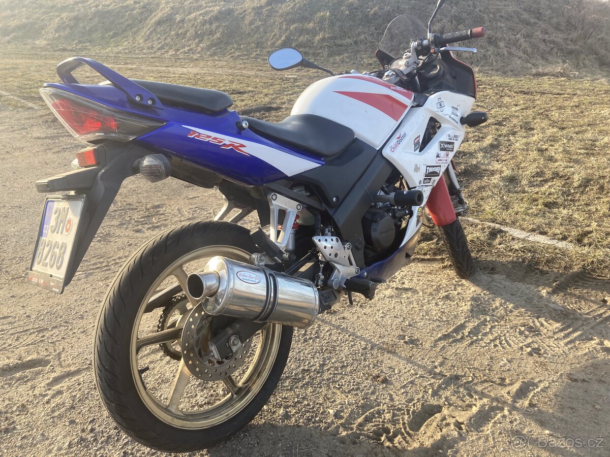 Honda CBR 125R - 4
