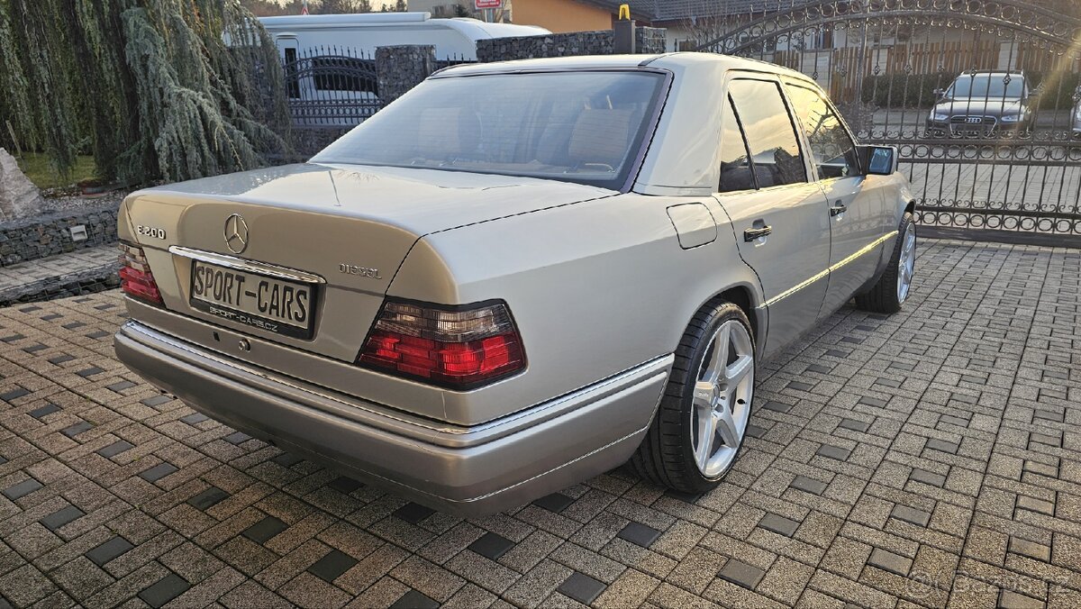 MERCEDES W124 E 200 D 1995 77620 KM - 4