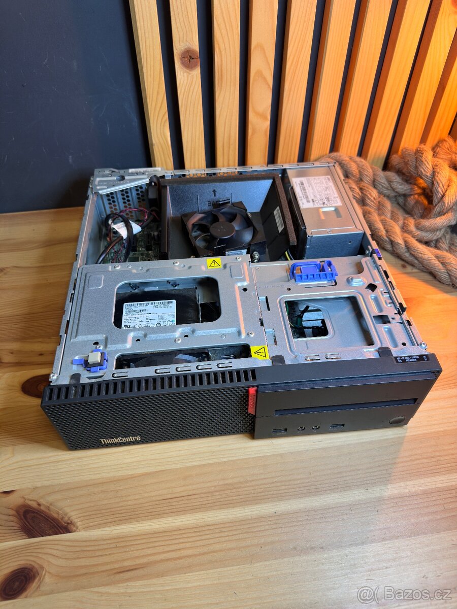 Stolní PC Lenovo ThinkCentre M700 - 4