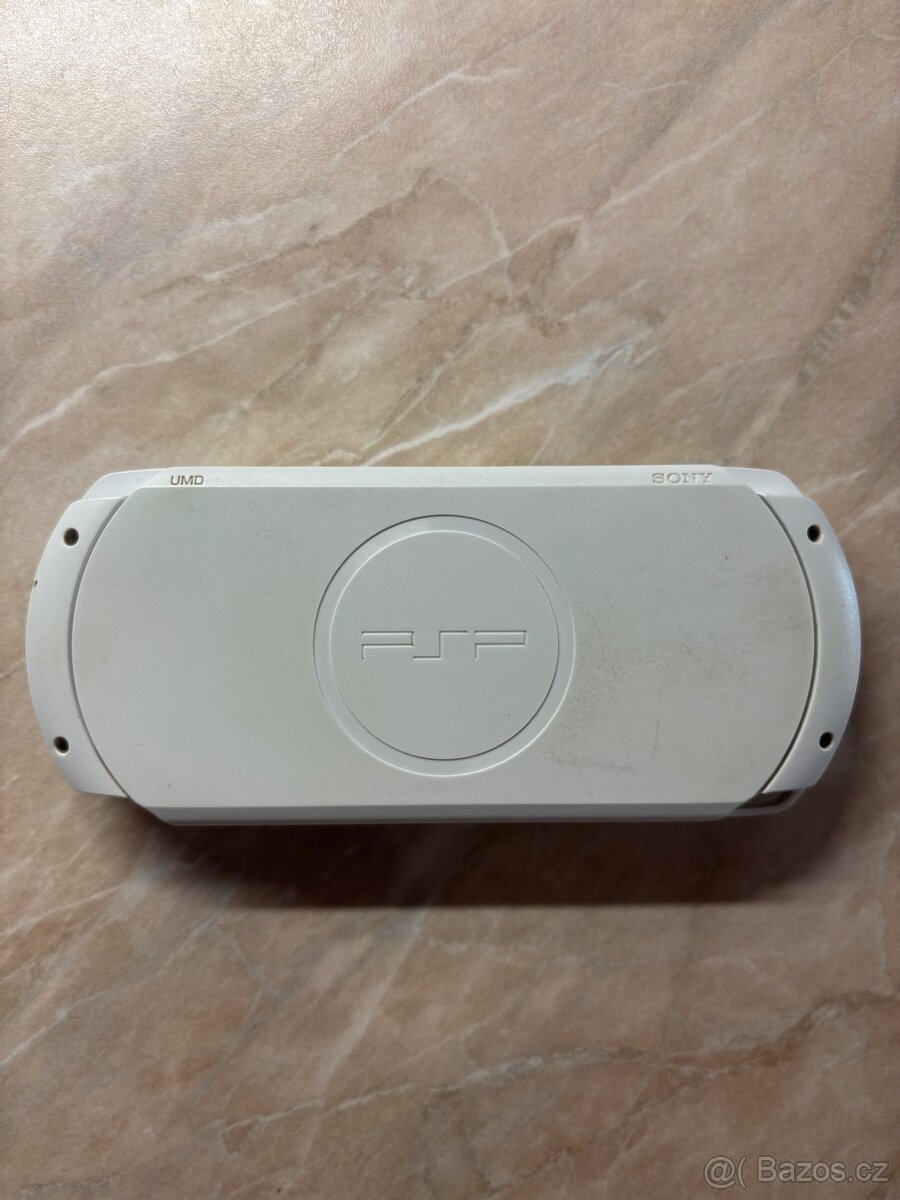 Sony PsP E1004 Street - 4