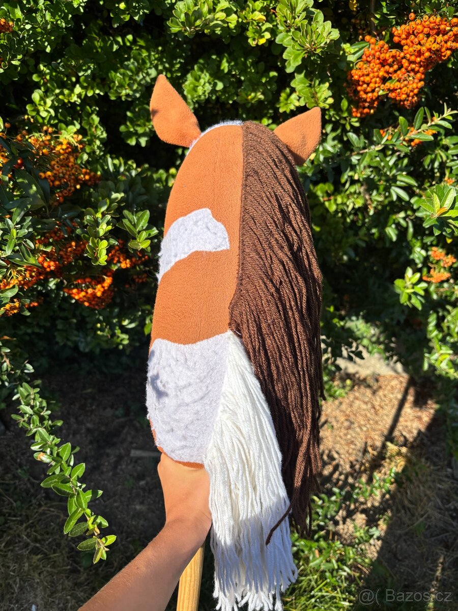 Hobby horse, hnědobílý koník, velikost M - 4