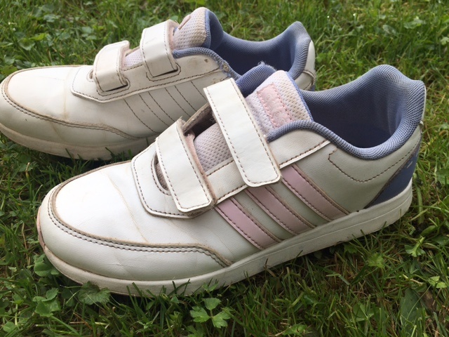 Dívčí tenisky Adidas vel.35-stélka 21,5cm - 4