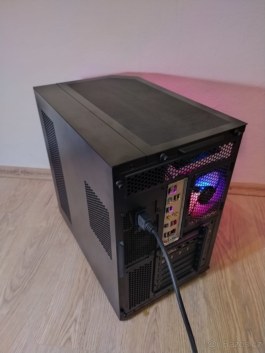 Herní PC: RTX 5080, R7 9800x3d, 64Gb ram DDR5, ZÁRUKA - 4