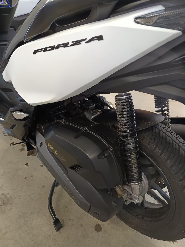 Honda Forza 125 - 4