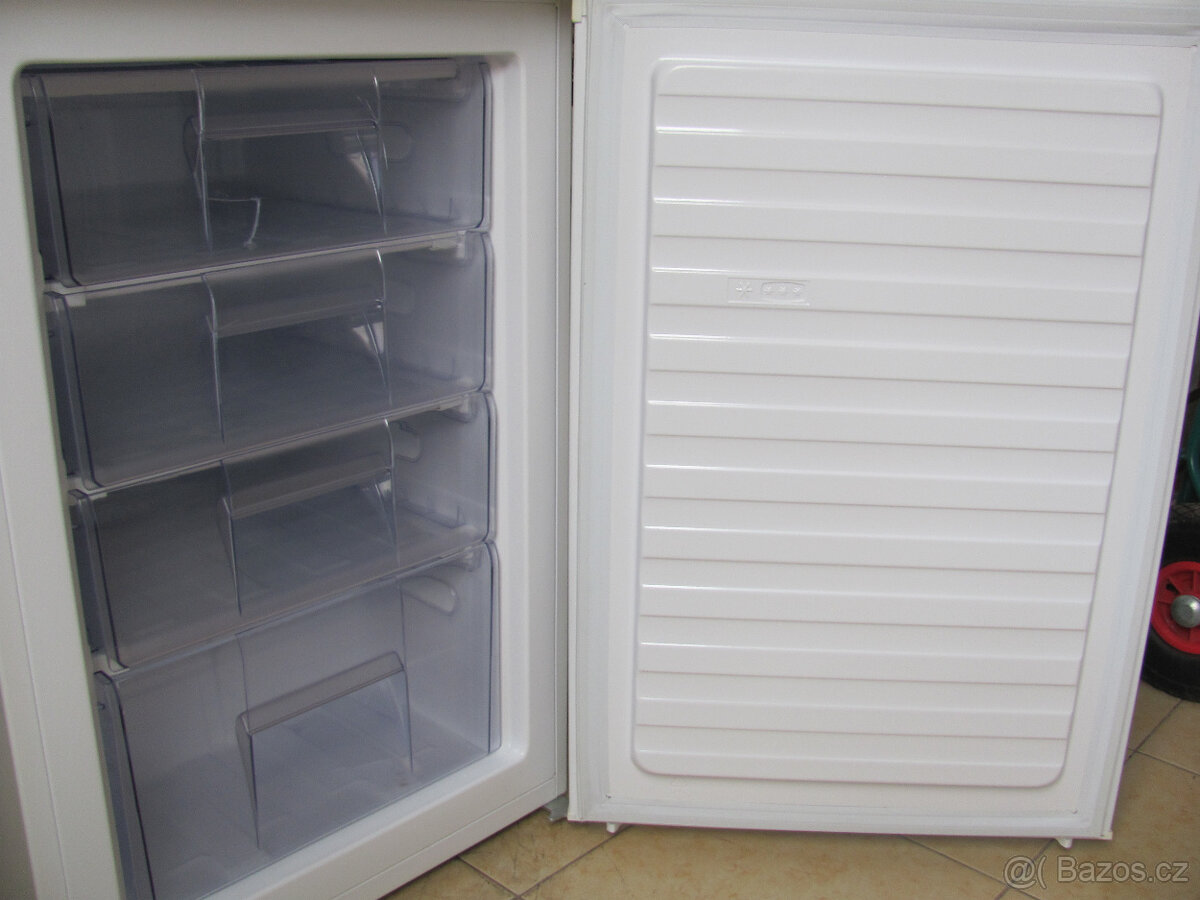 ŠUPLÍKOVÁ MRAZNIČKA - MRAZÁK - WHIRLPOOL - 91l - A+ - 4
