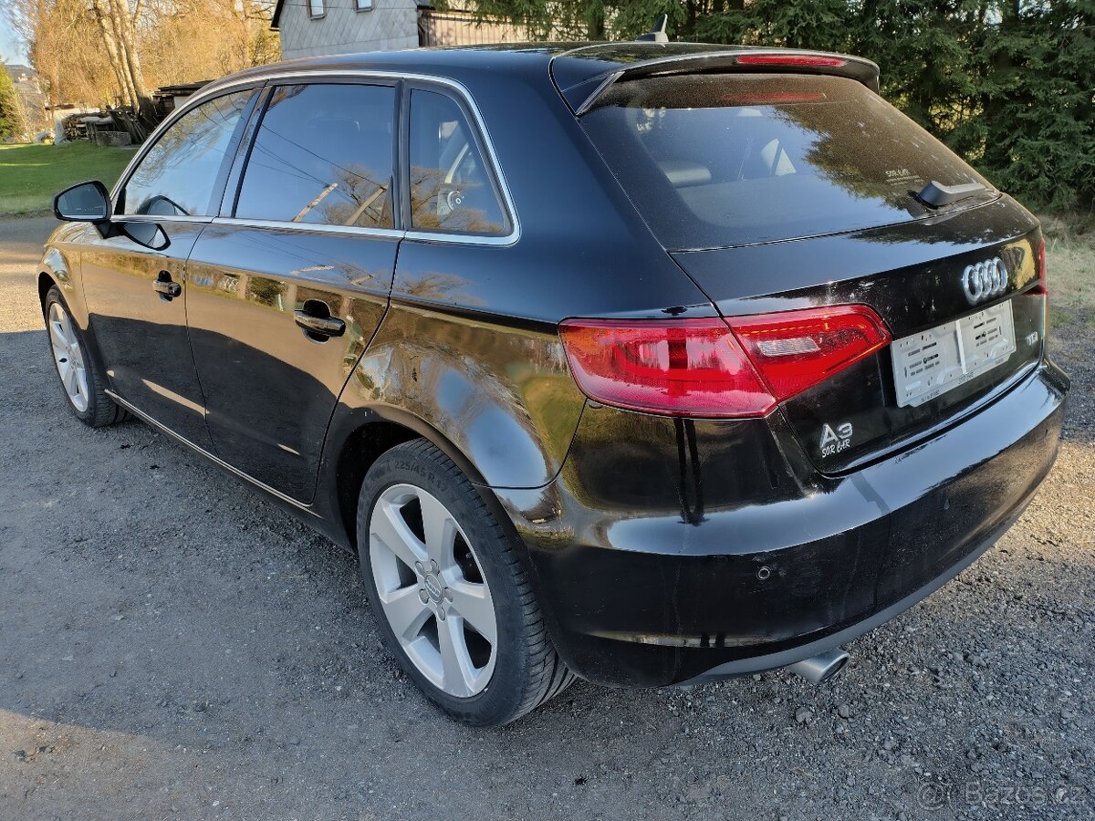 Audi A3 Sportback 1.6 TDi - 4