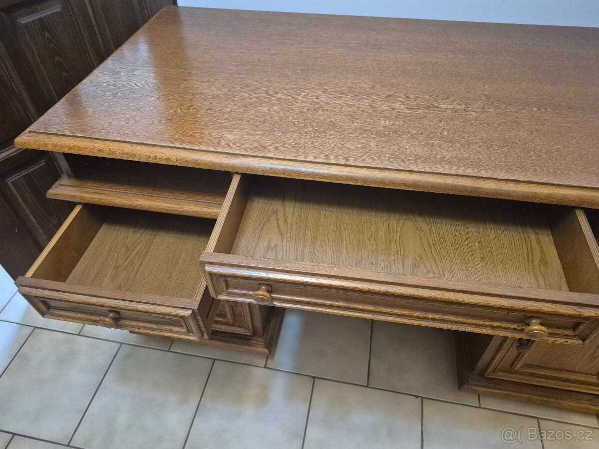 Zachovalý starší psací stůl - 4