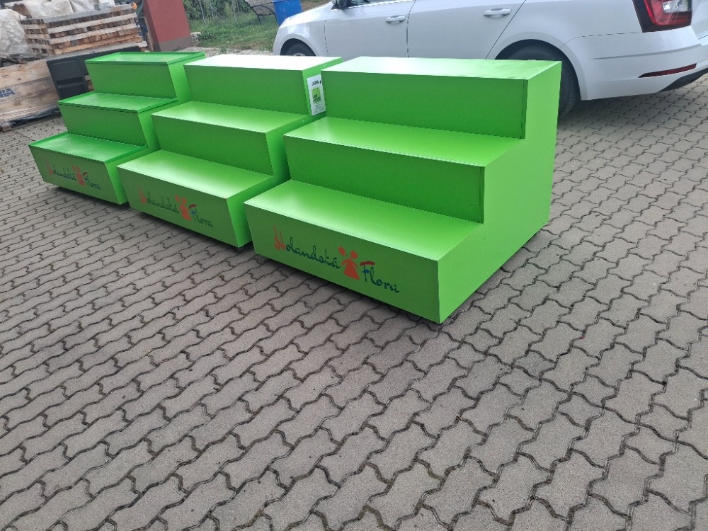 Dřevěný regál policový - 4