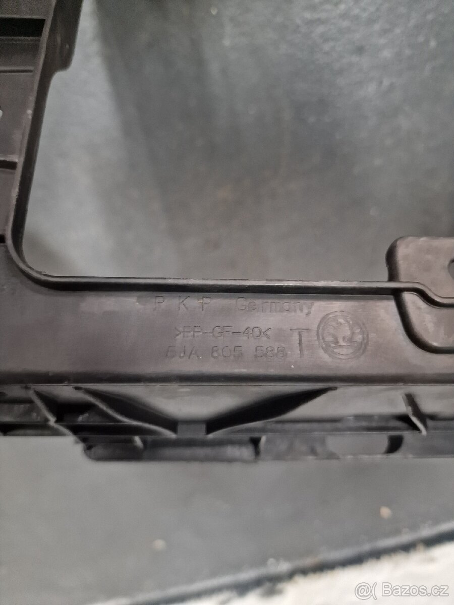 Chladičová stěna Škoda Rapid - 4