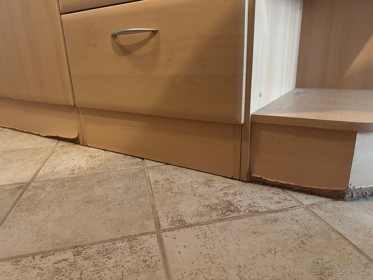 Kuchyň na míru od truhláře - 4