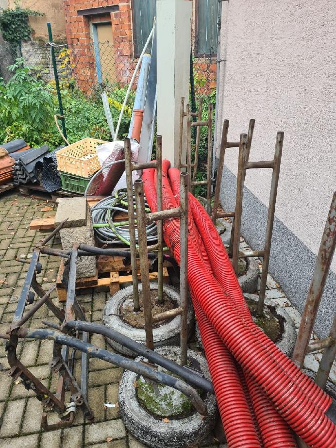 ZBYTKY STAVEBNÍHO MATERIÁLU - 4