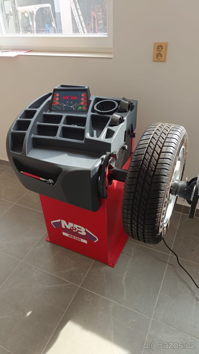 Automatická vyvažovačka MB300 - 4