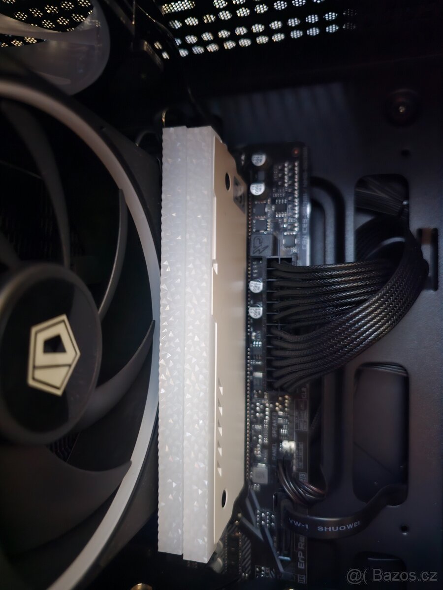 Paměti ram Ddr4 16GB - 4