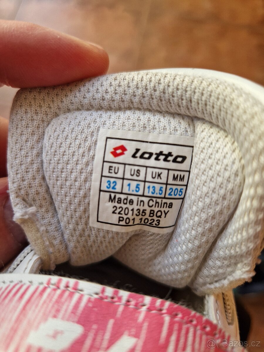 Prodám dětské boty Lotto( bílé), vel. 32 - 4