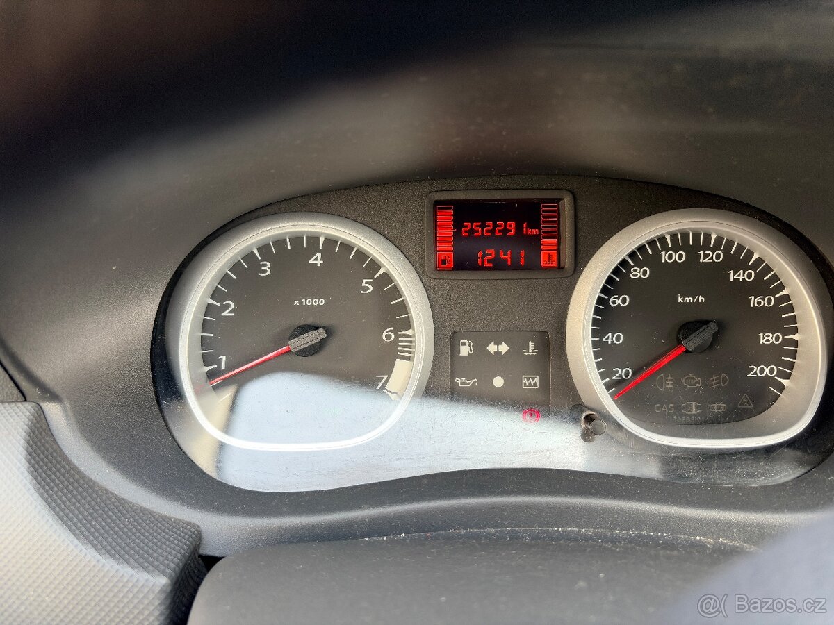 Dacia Duster 1,6 4x4 2011 - 4