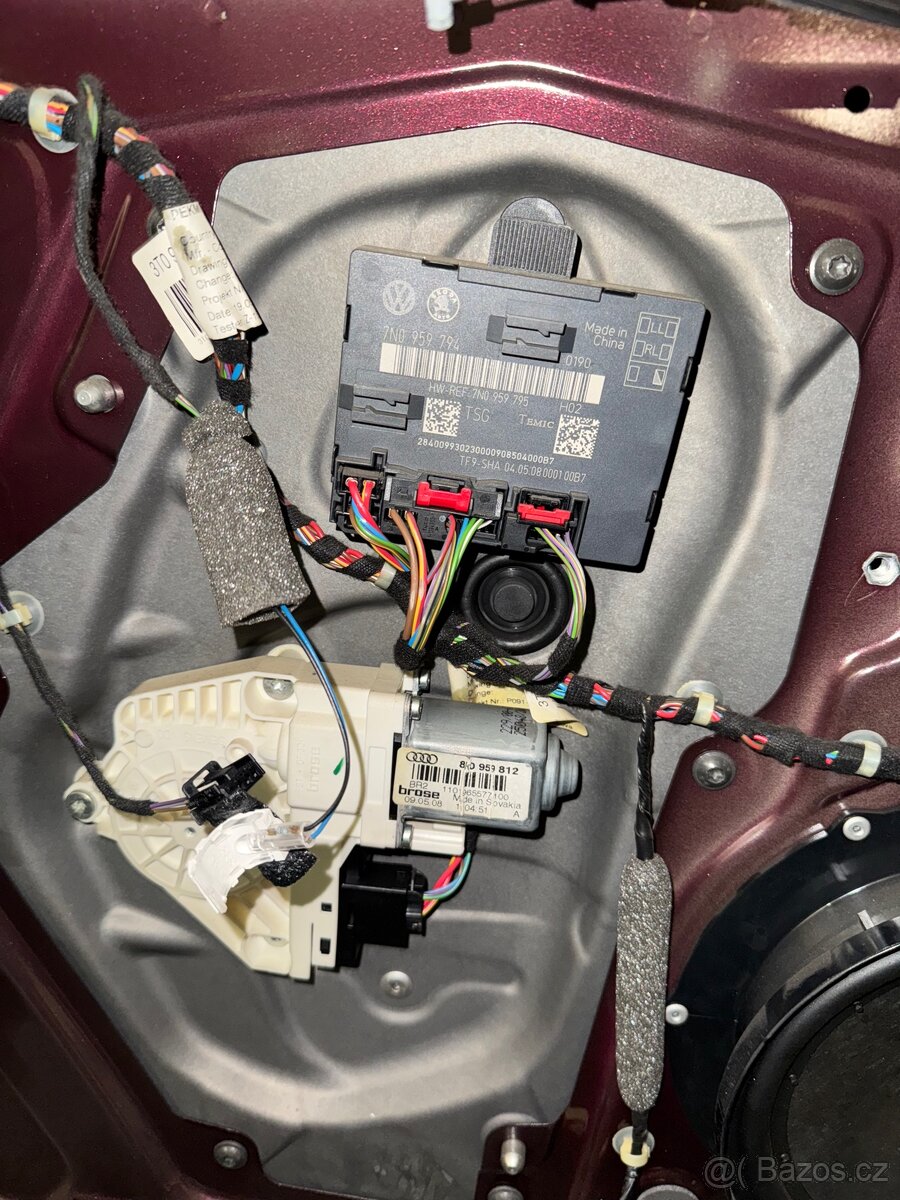 Škoda Superb 2 pravé zadní dveře - 4