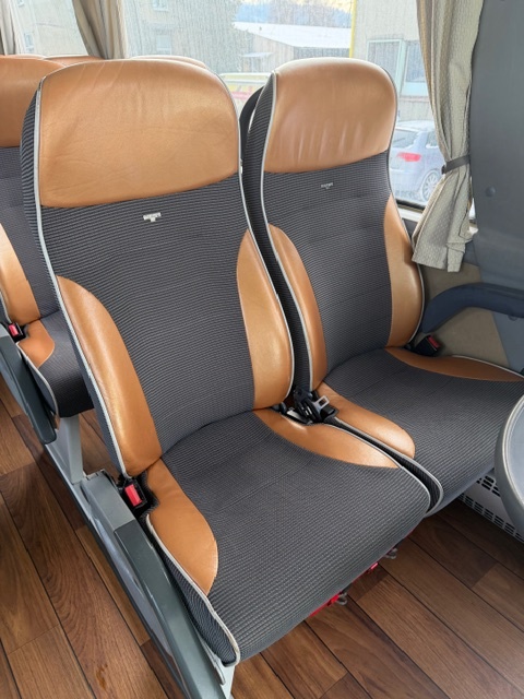 MAN Lions Coach L - 4