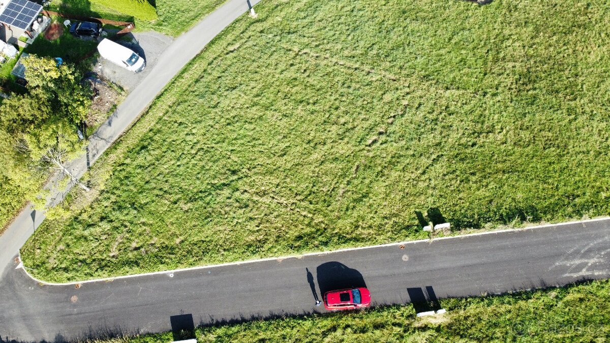 Prodej stavebního pozemku 1042 m² Dolní Tošanovice - 4